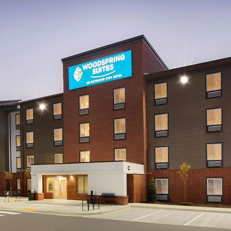 Wood Spring Suites Washington Dc East Arena Drive Lake Arbor Exterior photo